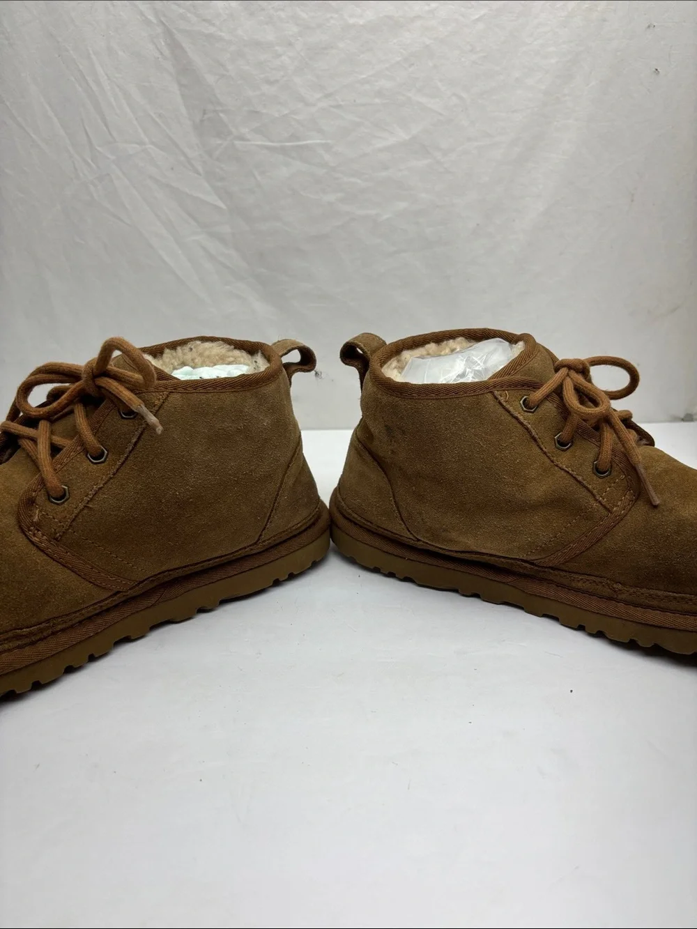 UGG Men's Brown Suede Lace-Up Chukka Boots, SZ 9, box 3 G